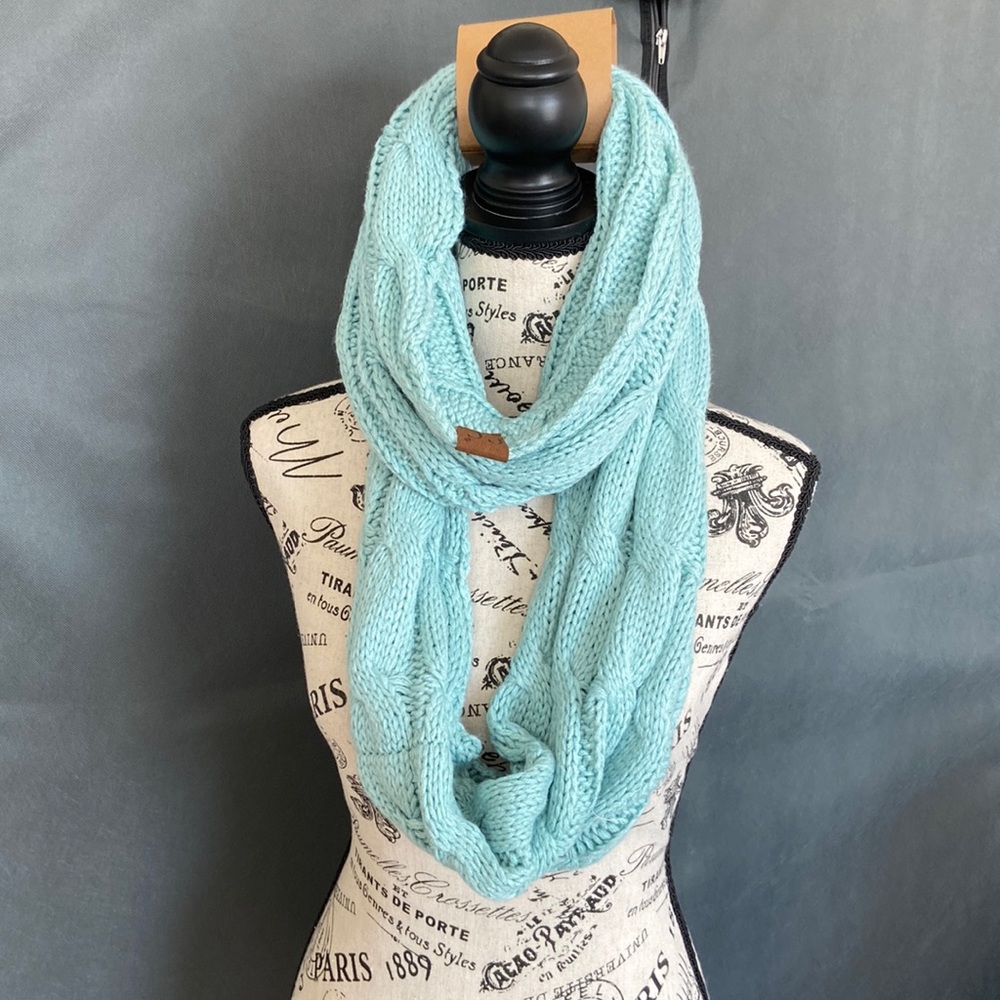 CC infinity scarf